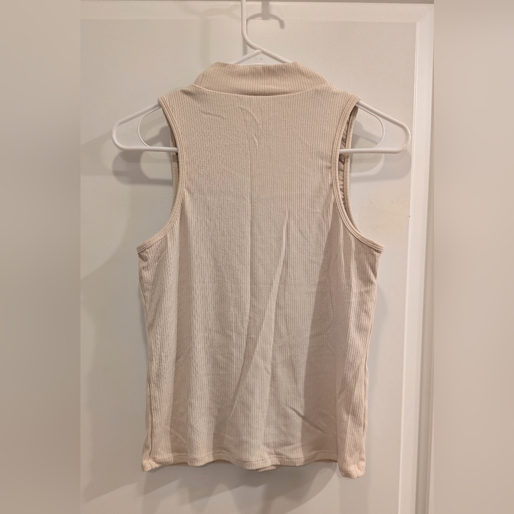 Klassy Network Cream Ribbed Tank Top - Picture 3 of 4